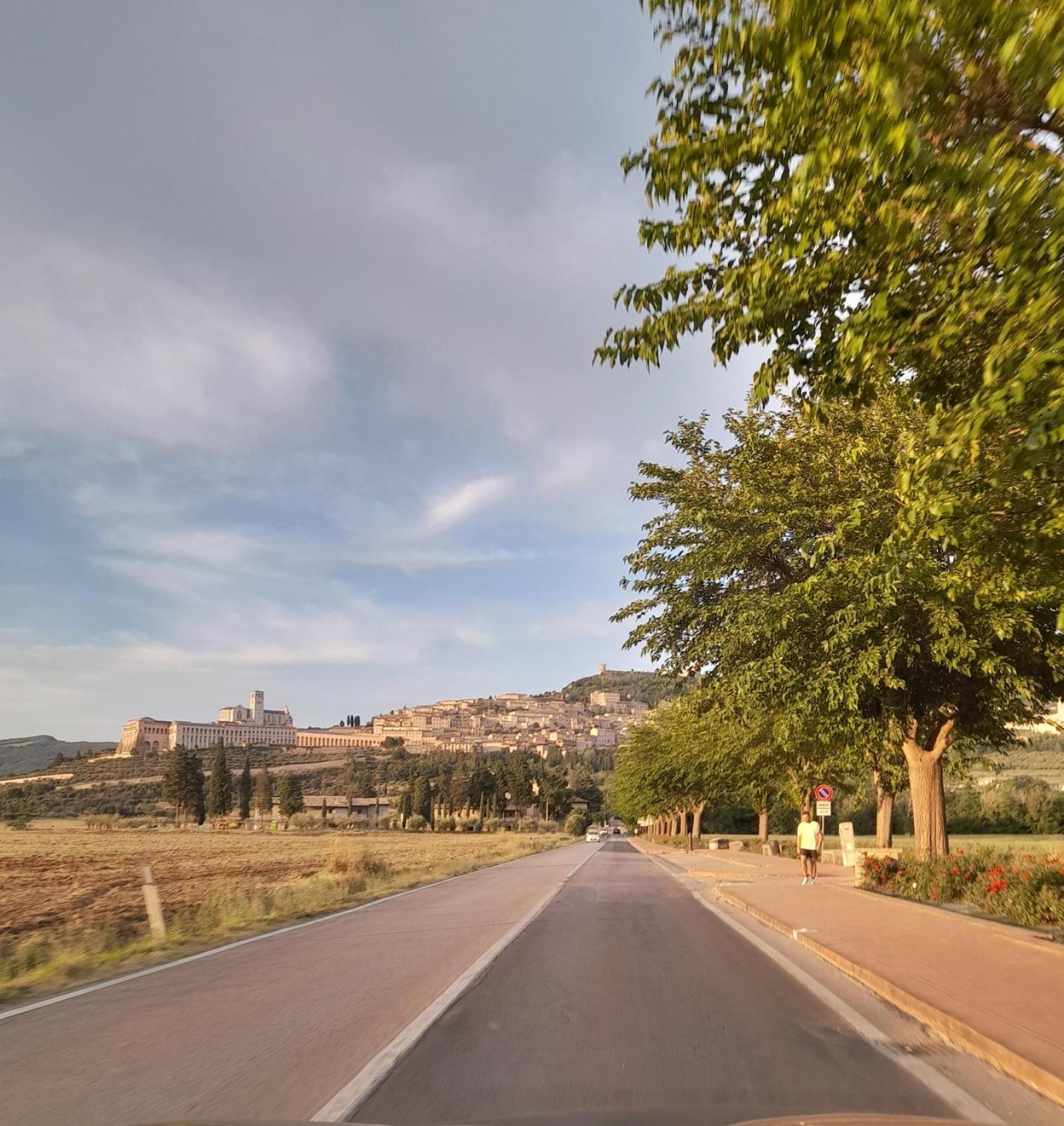 Casa Vacanze Perfecta Laetitia Assisi Villa Tordandrea Exterior foto